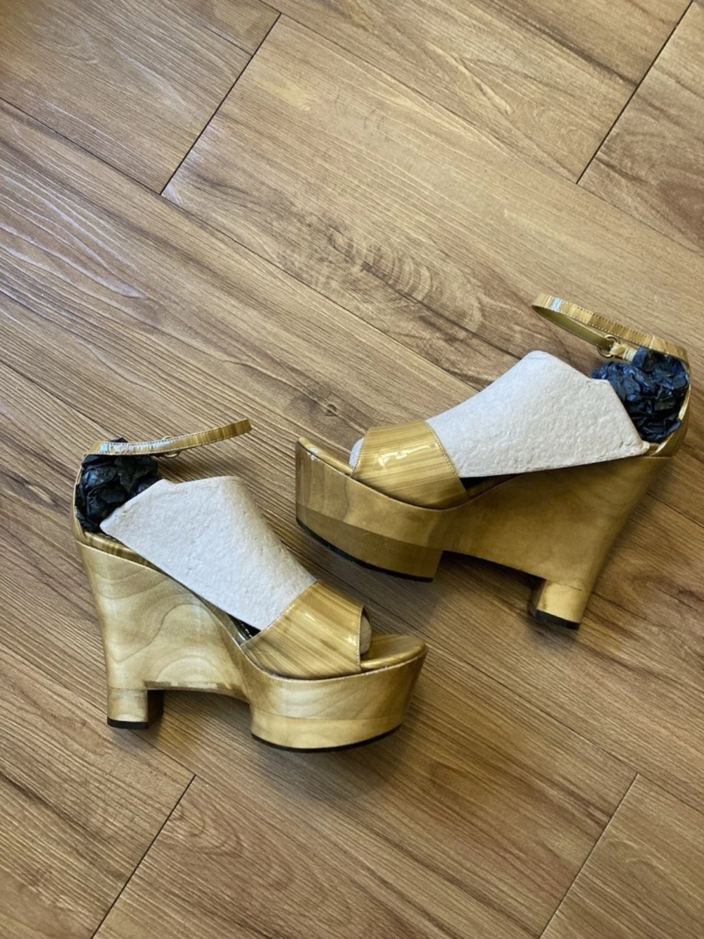 Vintage Yves Saint Laurent wood grain Patent leather Platform Wedge Sandals - Picture 3 of 8